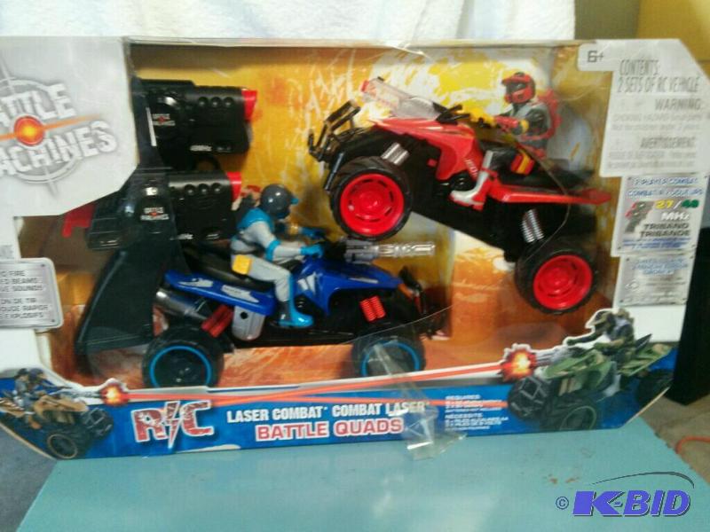 lot 40 image: 2 RC Battle Machines
