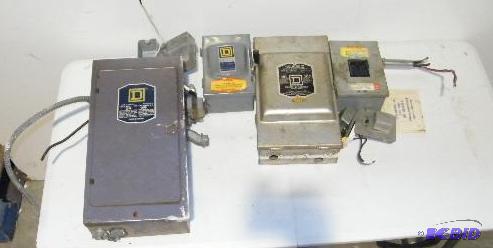 lot 56 image: Mixed Lot Lot of Used Screw In Style Fuse Ele...
