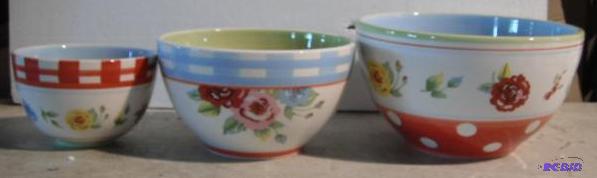 lot 58 image: Three Piece Country Bowl Set - Retail $49.99 ...