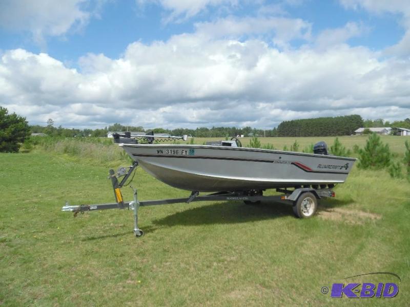 1989 Alumacraft Dominator