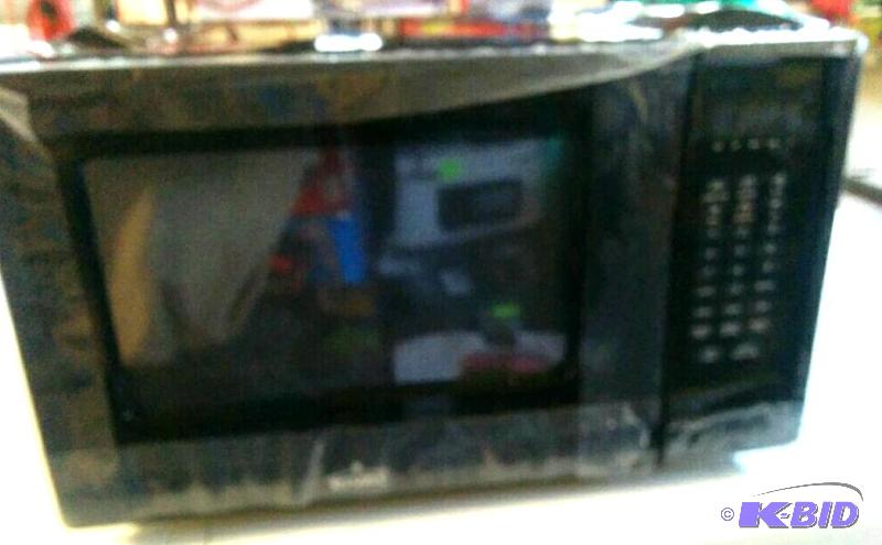 lot 2 image: Rival Microwave Oven