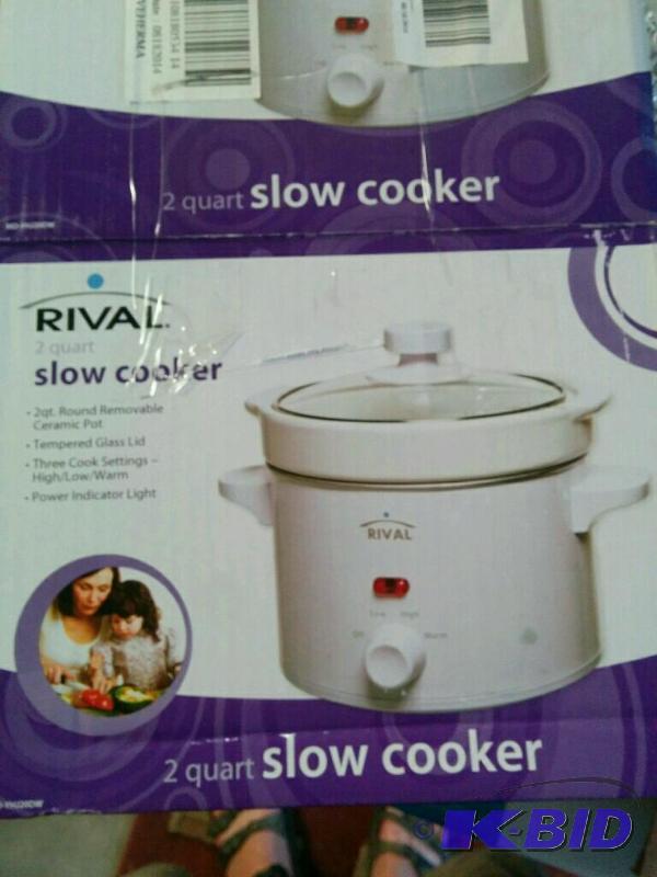 lot 25 image: Rival Slow Cooker