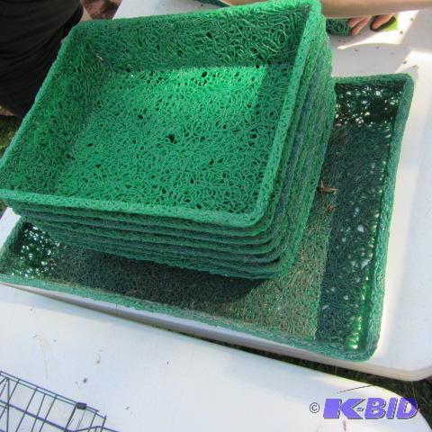 lot 116 image: Plastic Baskets