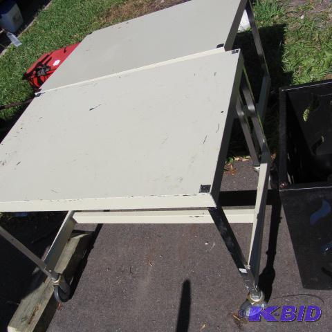 lot 159 image: Metal Roller Cabinets