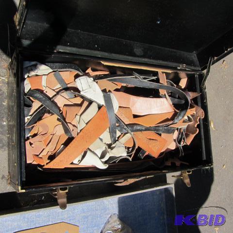 lot 185 image: Leather Craft Pieces