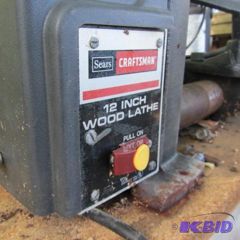 lot 210 image: Craftsman Wood Lathe
