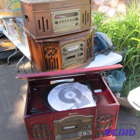 lot 214 image: PhonoRadio Players
