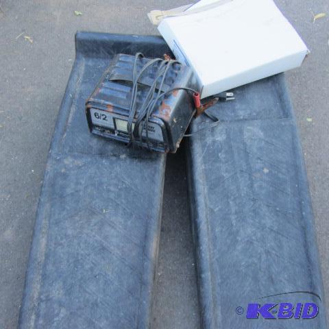 lot 235 image: Ramps, Charger