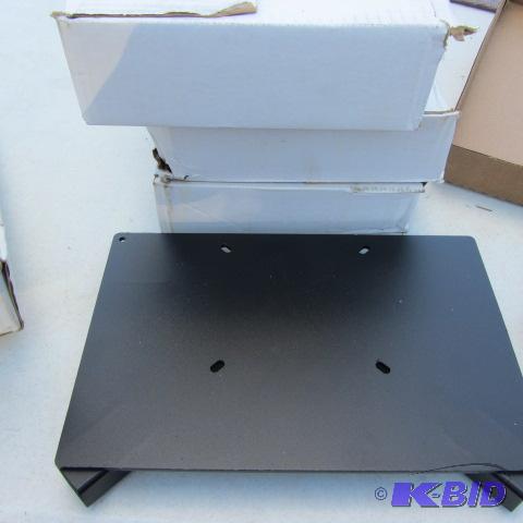 lot 238 image: UTV Bed Seat Plates