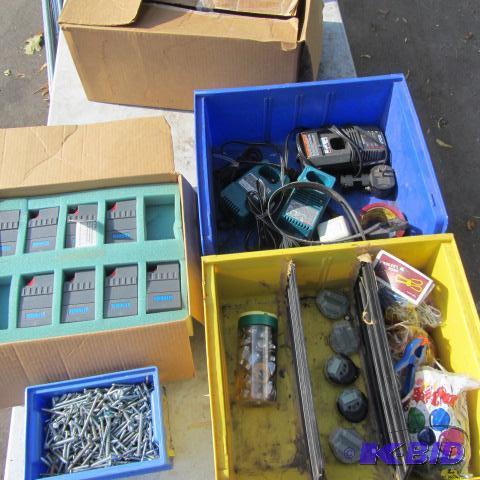 lot 250 image: Hardware, Chargers