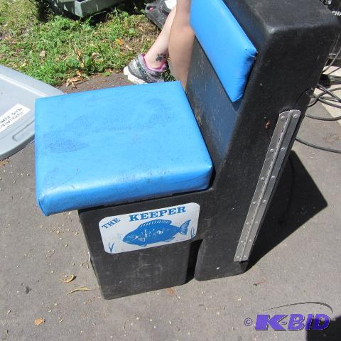 lot 54 image: Ice Fishing Chair