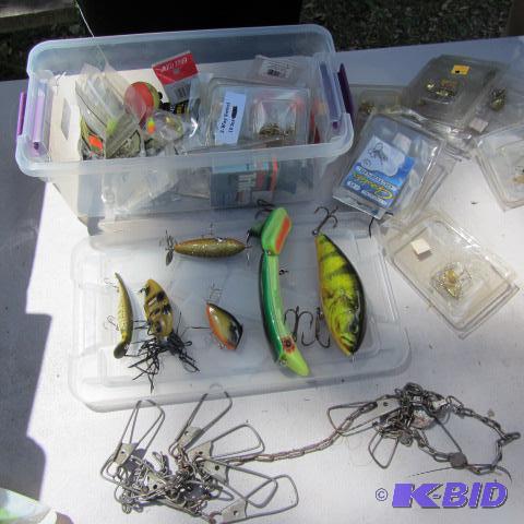lot 78 image: Fishing Lures
