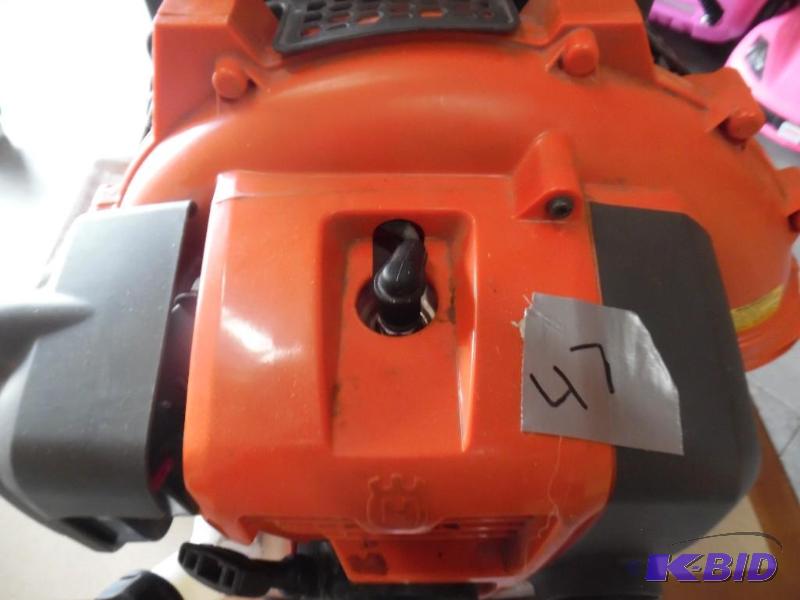 leaf blower
