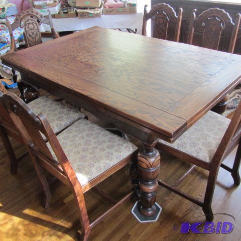 lot 1 image: Oak Dine Table & Chairs