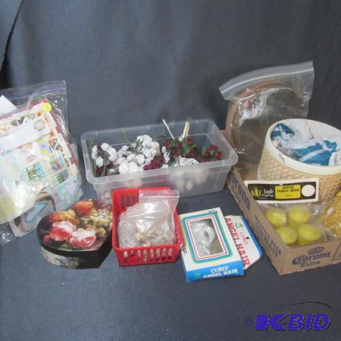 lot 123 image: Craft Supplies