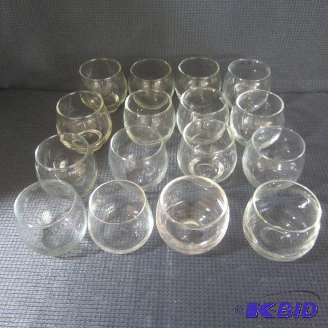 lot 128 image: Votive Candle Holders
