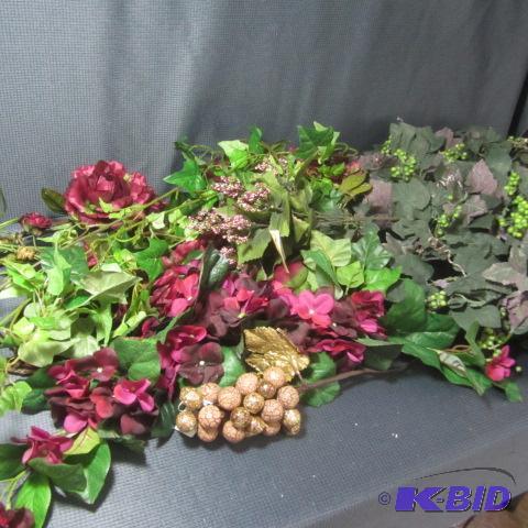 lot 146 image: Silk Flowers