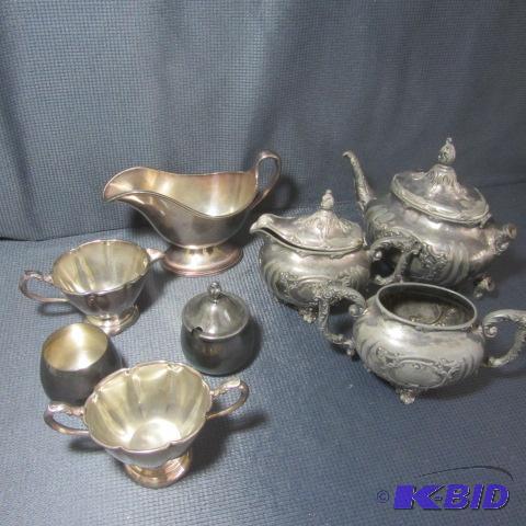 lot 149 image: Silver-plate Cream & Sugar