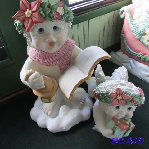 lot 15 image: Dreamsicles Crier & Gift Giver