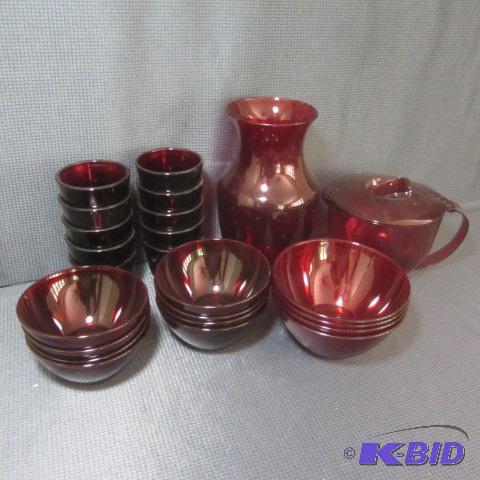 lot 156 image: Red Glass & Plastic