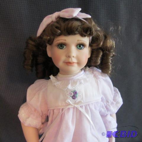 lot 230 image: Kimberly 16in Doll