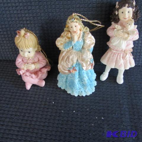 lot 250 image: Doll Ornaments