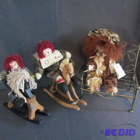 lot 257 image: Eenie Clown, Raggedy Pair