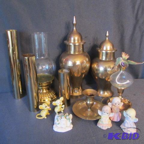 lot 267 image: Brass Pieces