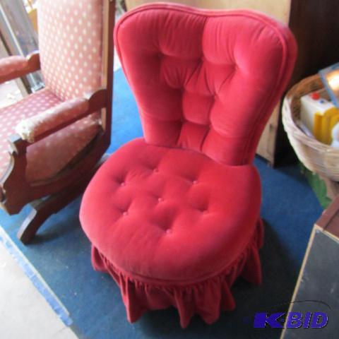 lot 309 image: Boudoir Chair