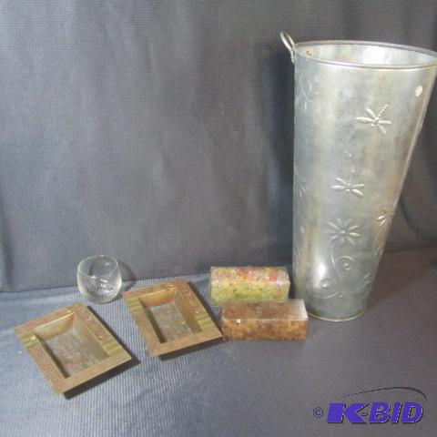 lot 354 image: Brass Ashtrays, Planters