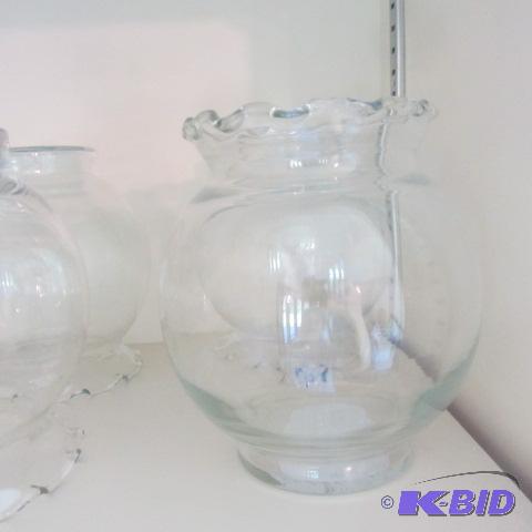 lot 355 image: Crystal Ivy Bowls