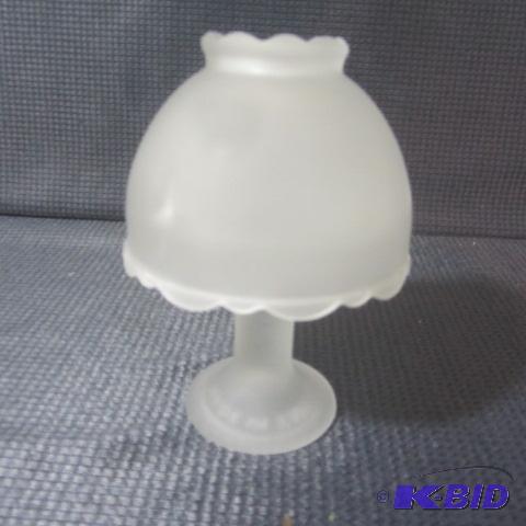 lot 358 image: Frosted Fairy Lamps
