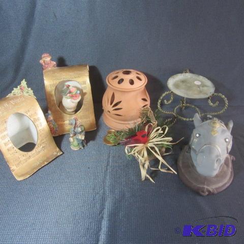 lot 399 image: Home Decor