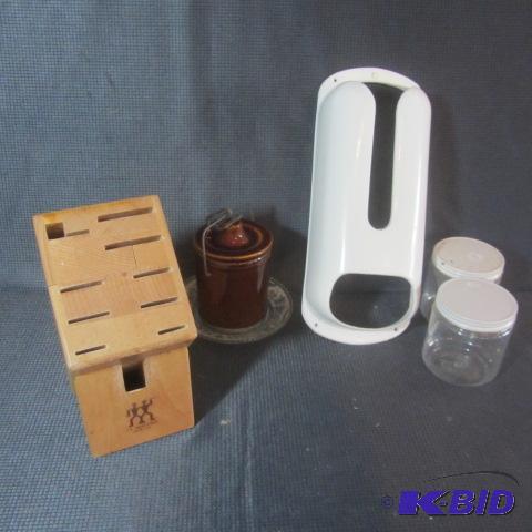 lot 416 image: Kitchenwares