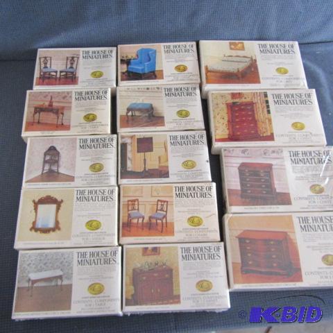 lot 440 image: Dollhouse Furniture Kits