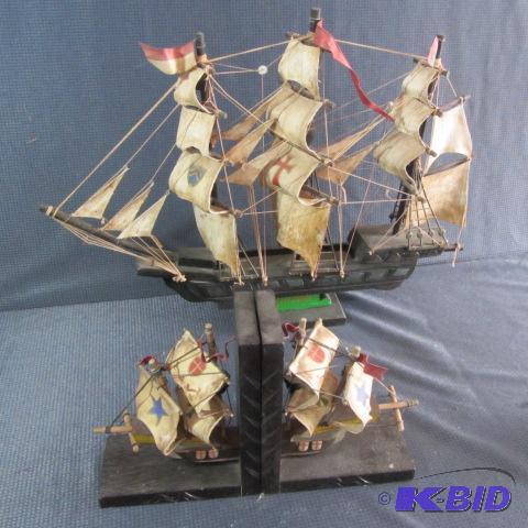 lot 444 image: Model Ships & Bookends