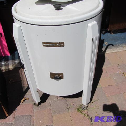lot 455 image: Speed Queen Wringer Washer