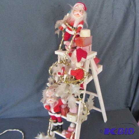 lot 459 image: Vintage Santa Ladder