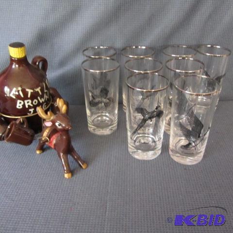 lot 464 image: Bar Decor