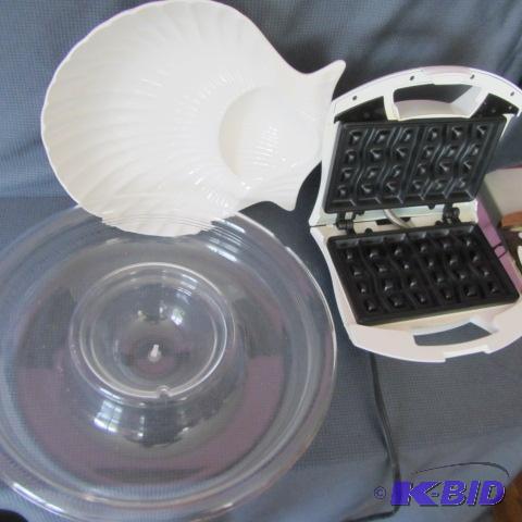 lot 468 image: Waffle Maker, Chip & Dip