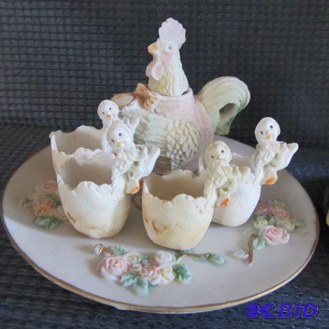 lot 81 image: Miniature Tea Sets