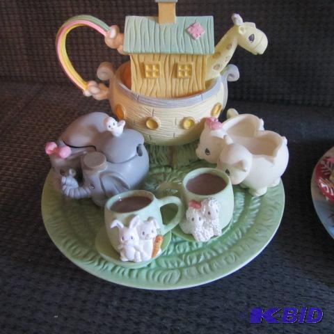 lot 86 image: Miniature Tea Sets