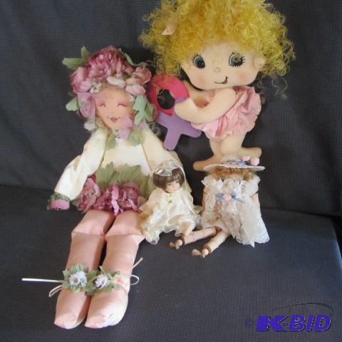 lot 97 image: Cloth & Bisque Fairy Dolls