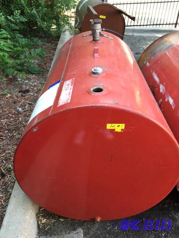 lot 1 image: Bulk Oil Storage Tank