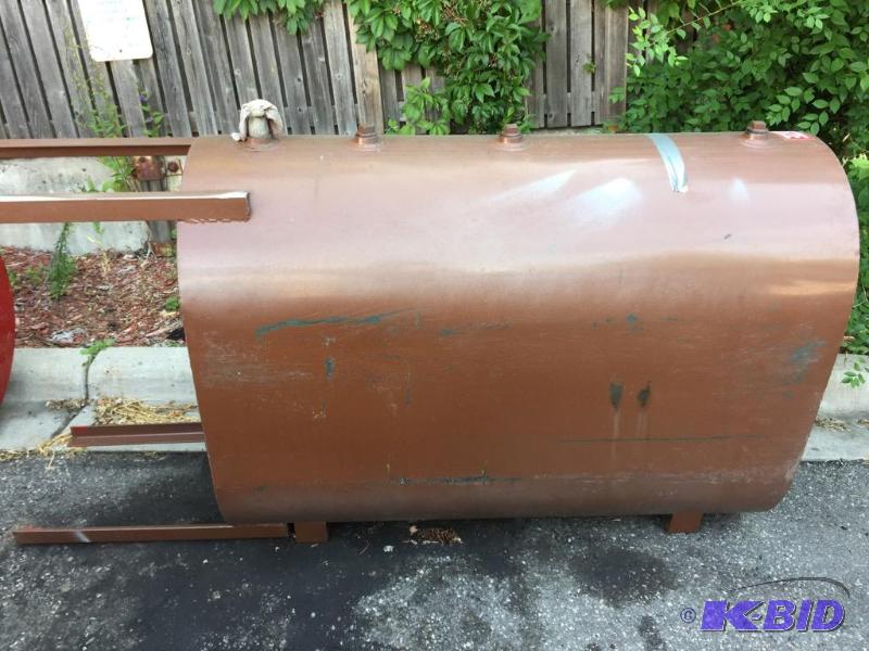 lot 4 image: Bulk Antifreeze Storage Tank