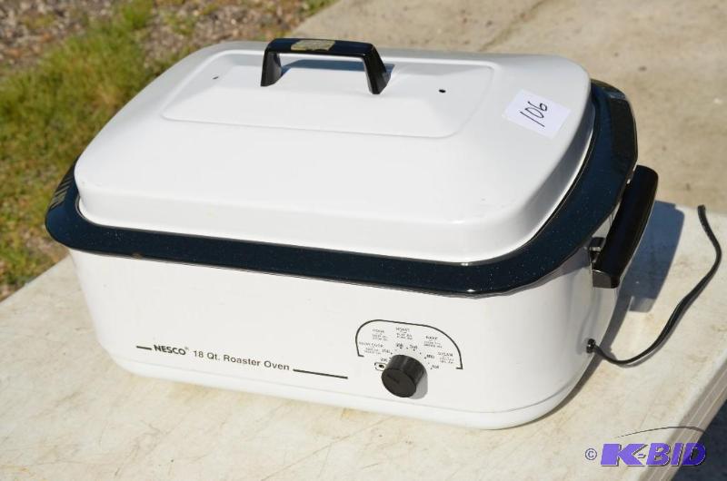 lot 106 image: White NESCO&nbsp18 Qt&nbsproaster oven...