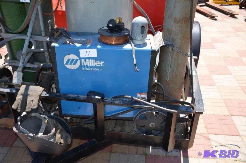 lot 11 image: Miller Millermatic&nbspWire Welder Set up&nb...