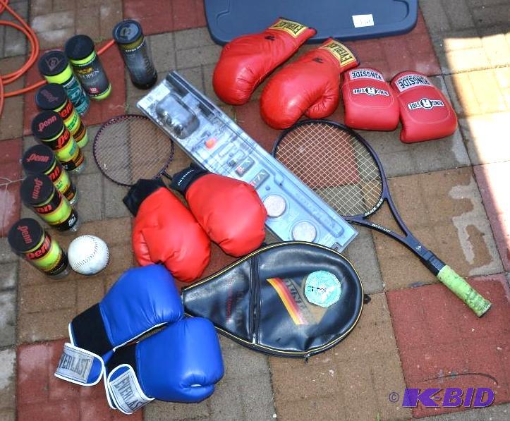 lot 120 image: Sports items Boxing gloves,tennis balls blac...