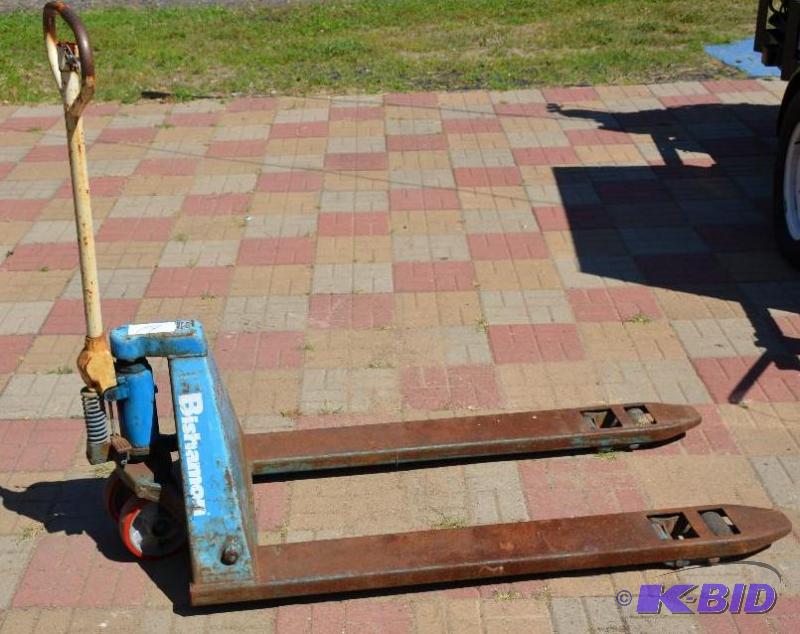 lot 14 image: Bishamon Ray Dot  BS55a Pallet Truck Jac...
