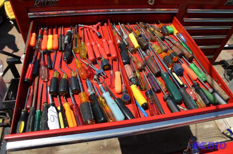 lot 16 image: Lot of Screw drivers specialty screw drivers...